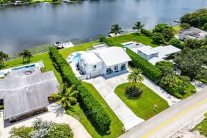 7150 W Lake Drive, Lake Clarke Shores, FL 33406 - MLS#R11118117