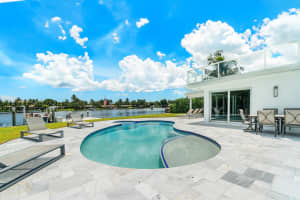 7150 W Lake Drive, Lake Clarke Shores, FL 33406 - MLS#R11118117