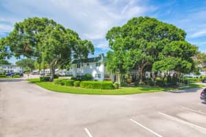 2800 Indian River Boulevard 2, Vero Beach, FL 32960 - MLS#R11118141