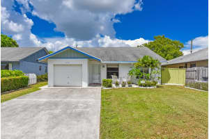 5914 Se Wilsie Drive, Stuart