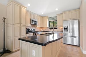 711 Club Drive, Palm Beach Gardens