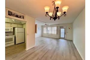 434 Southampton B, West Palm Beach