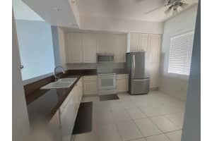 31 Harbour Isle Drive W 303, Fort Pierce, FL 34949 - MLS#R11118208