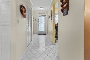 1470 NW 80th Avenue 204, Margate, FL 33063 - MLS#R11118213