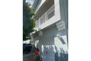 3138 Laurel Ridge Circle Circle, Riviera Beach, FL 33404 - MLS#R11118226