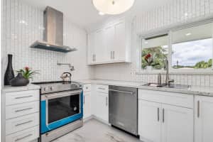 331 Tequesta Drive 223, Tequesta