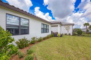 833 Courances Drive, Port Saint Lucie, FL 34984 - MLS#R11118244