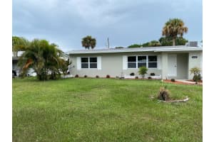1021 Gatewood Avenue, Fort Pierce, FL 34982 - MLS#R11118353