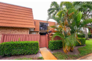 2880 Waterford Drive S 11, Deerfield Beach, FL 33442 - MLS#R11118377