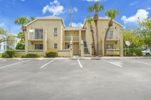 1631 SE Green Acres Circle SE 203, Port Saint Lucie, FL 34952 - MLS#R11118423