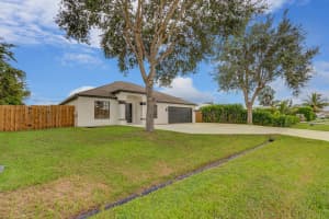 183 Ladybug Drive, Port Saint Lucie, FL 34953 - MLS#R11118447