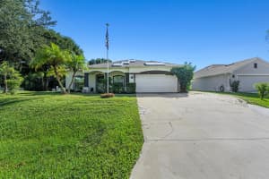1302 Coverbrook Lane, Sebastian, FL 32958 - MLS#R11118463