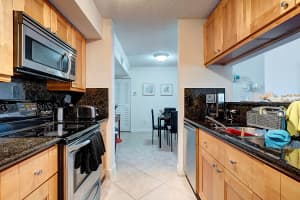 103 Yacht Club 306 Way 306, Hypoluxo, FL 33462 - MLS#R11118520
