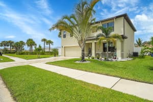 5310 Entertainment Way, Fort Pierce, FL 34947 - MLS#R11118537