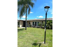 842 Highpoint Boulevard N B, Delray Beach, FL 33445 - MLS#R11118541