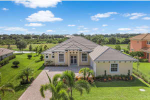 1232 Sw Squire Johns Lane, Palm City