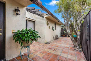 2503 Waterview Circle, Palm Springs, FL 33461 Sold 12/17/25