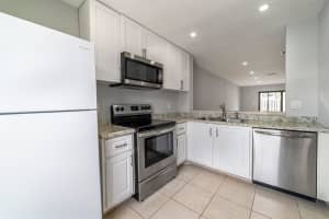 2720 S Oakland Forest Drive 910, Oakland Park, FL 33309 - MLS#R11118591