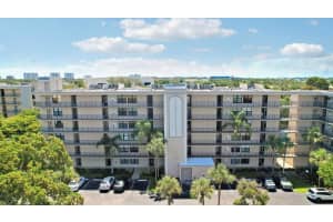 14 Royal Palm Way 5030, Boca Raton