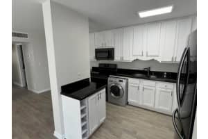 102 N Lakeside Drive 1, Lake Worth Beach, FL 33460 - MLS#R11118630