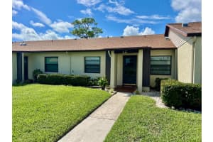 6024 Indrio Road 6, Fort Pierce