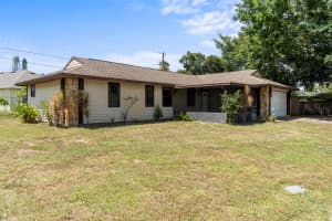 450 Columbus Street E, Sebastian, FL 32958 Sold 10/31/25