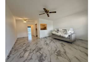 22 Waltham A, West Palm Beach, FL 33417 - MLS#R11118658