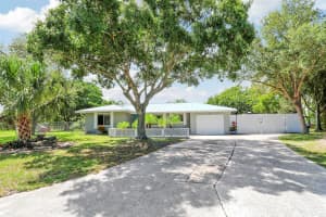 2125 SE East Dunbrooke Circle, Port Saint Lucie, FL 34952 - MLS#R11118672