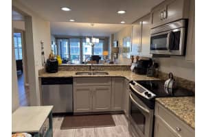 12 Royal Palm Way 2040, Boca Raton, FL 33432 Sold 10/15/25