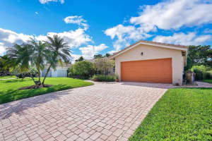 1104 NE 4 Drive, Deerfield Beach, FL 33441 - MLS#R11118725