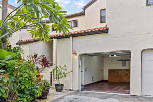15 Via De Casas Sur 204, Boynton Beach, FL 33426 - MLS#R11118754