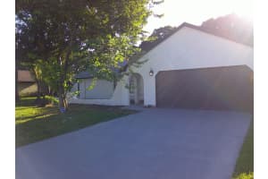 2433 Se Gowin Drive, Port Saint Lucie