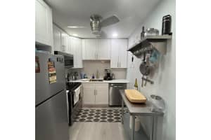 2102 Lake Osborne 20 Drive 20, Lake Worth Beach, FL 33461 - MLS#R11118802