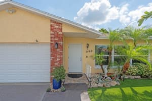 1460 Woodcrest Road E, West Palm Beach, FL 33417 - MLS#R11118902