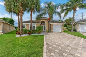 8265 Palm Gate Drive, Boynton Beach