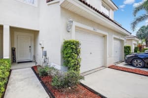9663 Lago Drive, Boynton Beach, FL 33472 - MLS#R11118926