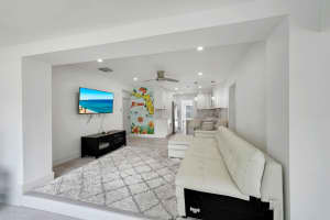 2118 Arthur Street Hollywood, FL 33020 - Off Market