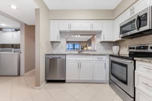 7290 Kinghurst Drive 704, Delray Beach, FL 33446 Sold 01/15/26