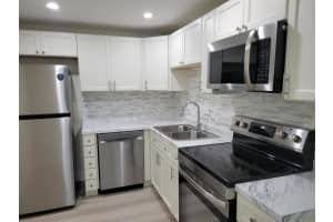 480 Nw 20th Street 106, Boca Raton
