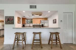 11863 Wimbledon Circle 413, Wellington, FL 33414 Sold 12/05/25