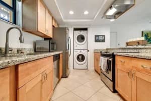 11863 Wimbledon Circle 413, Wellington, FL 33414 Sold 12/05/25