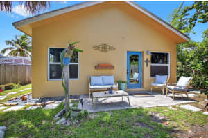 325 Jeffery Street, Boca Raton, FL 33487 - MLS#R11119010