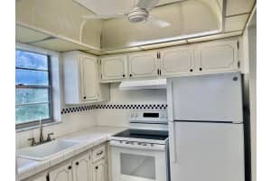 393 Northampton S 393, West Palm Beach, FL 33417 - MLS#R11119038