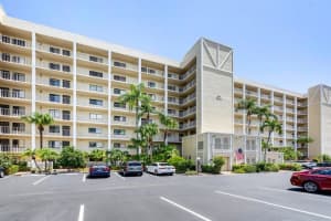 7310 Ashford Place Place 803, Delray Beach, FL 33446 - MLS#R11119040