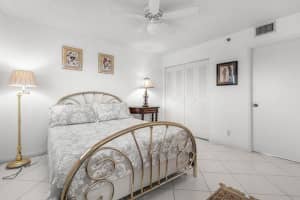 7310 Ashford Place Place 803, Delray Beach, FL 33446 - MLS#R11119040