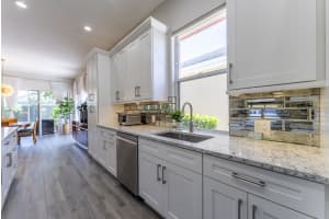 8761 Wakefield Drive, Palm Beach Gardens, FL 33410 Sold 11/07/25