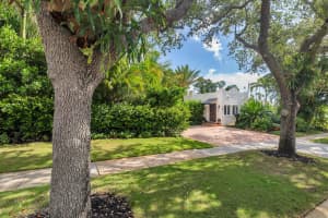 815 Nathan Hale Road, West Palm Beach, FL 33405 - MLS#R11119069