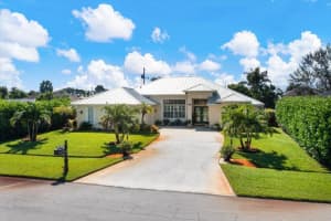 381 Sw Hollyhock Drive, Port Saint Lucie