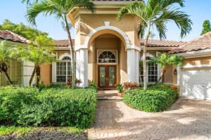 911 Forest Glen Lane, Wellington, FL 33414 - MLS#R11119112