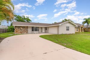 1061 SW Sudder Avenue, Port Saint Lucie, FL 34953 - MLS#R11119118